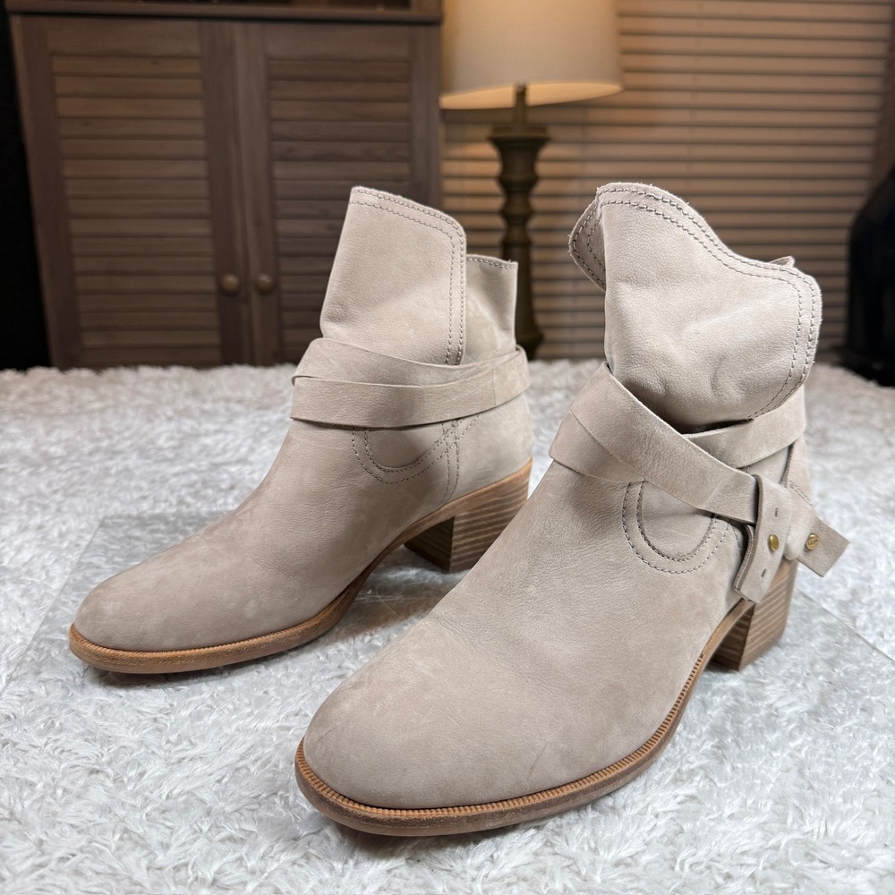 Ugg Ankle Boots Women's 10 Elora Taupe Buckle Accent Stacked Heel Western
